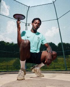 Godwin with discus
